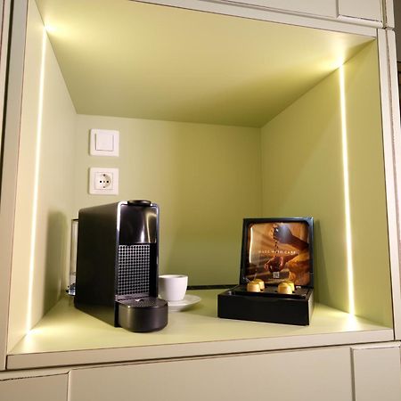 Dryas Guesthouse ポルドロソス エクステリア 写真