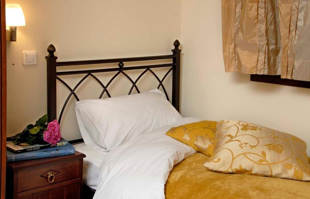 Dryas Guesthouse ポルドロソス 部屋 写真